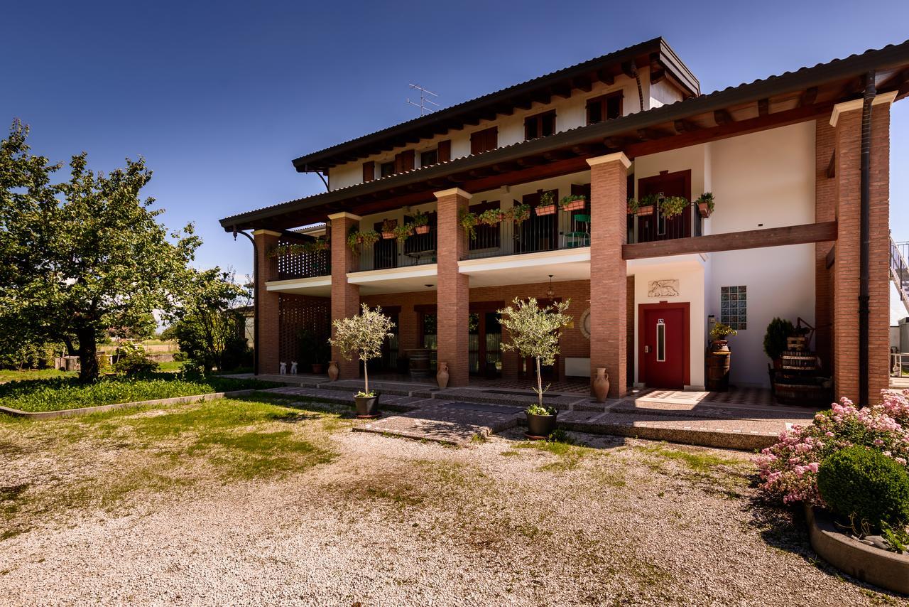 Agriturismo Nonis San Vito al Tagliamento Bagian luar foto