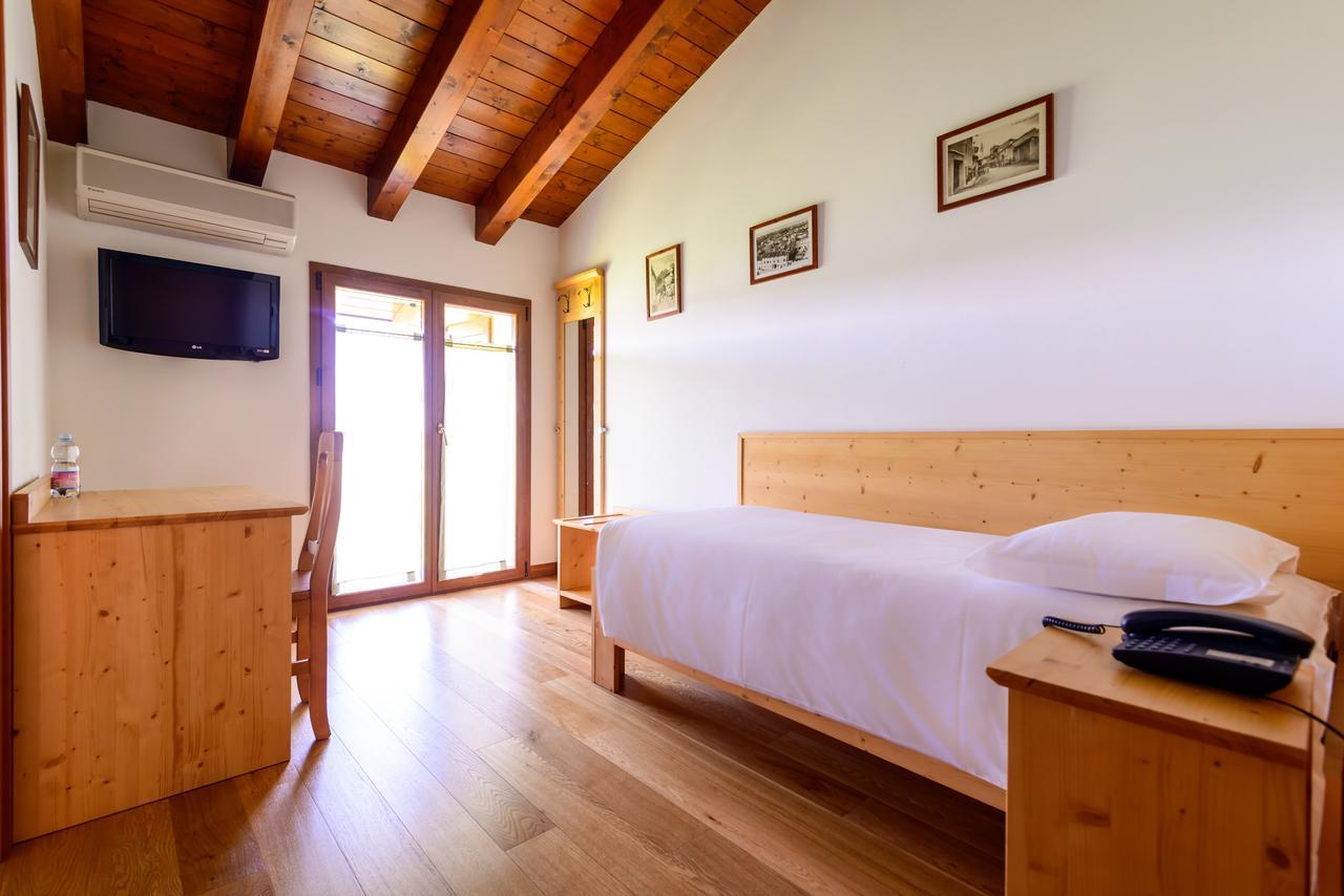 Agriturismo Nonis San Vito al Tagliamento Bagian luar foto