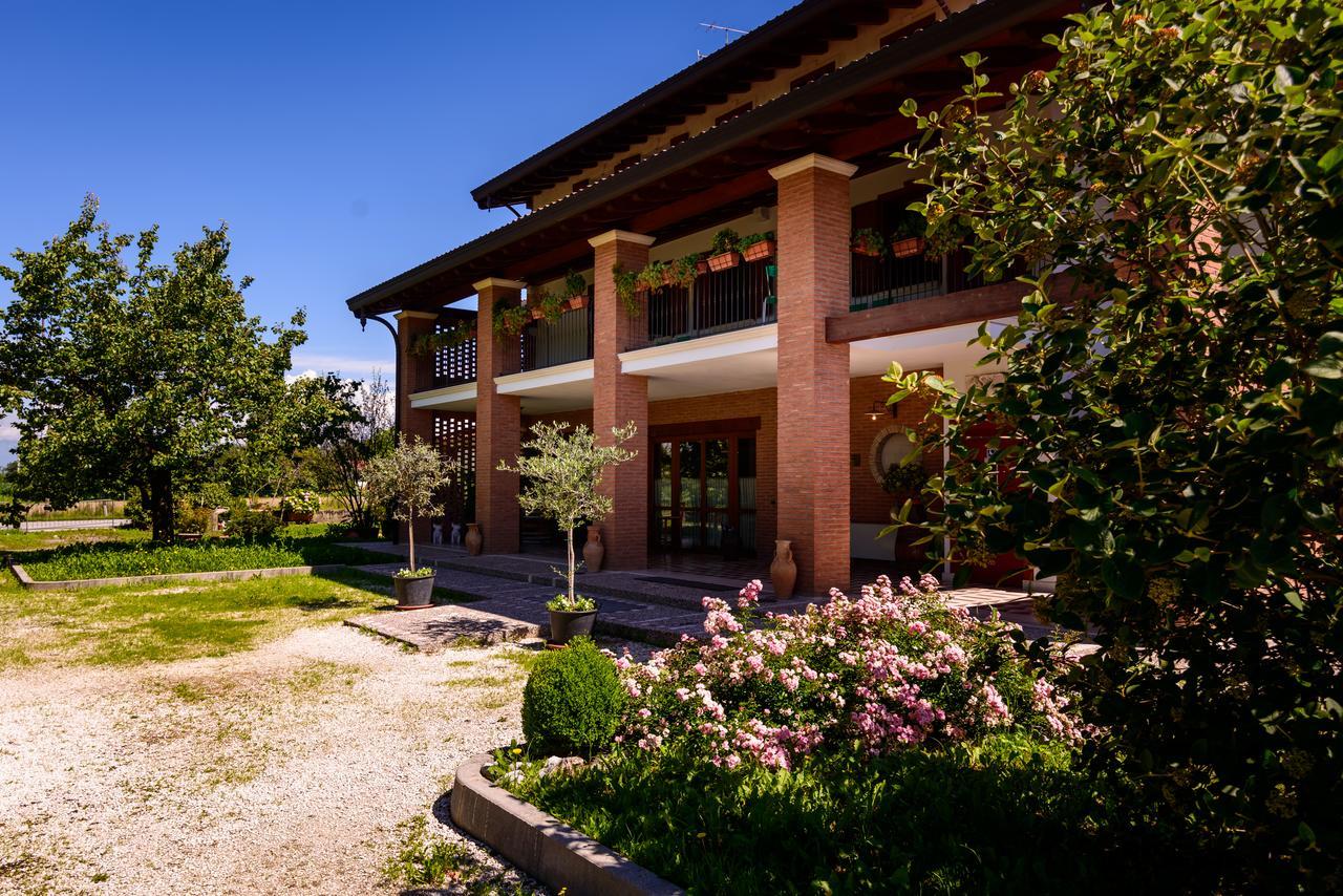 Agriturismo Nonis San Vito al Tagliamento Bagian luar foto
